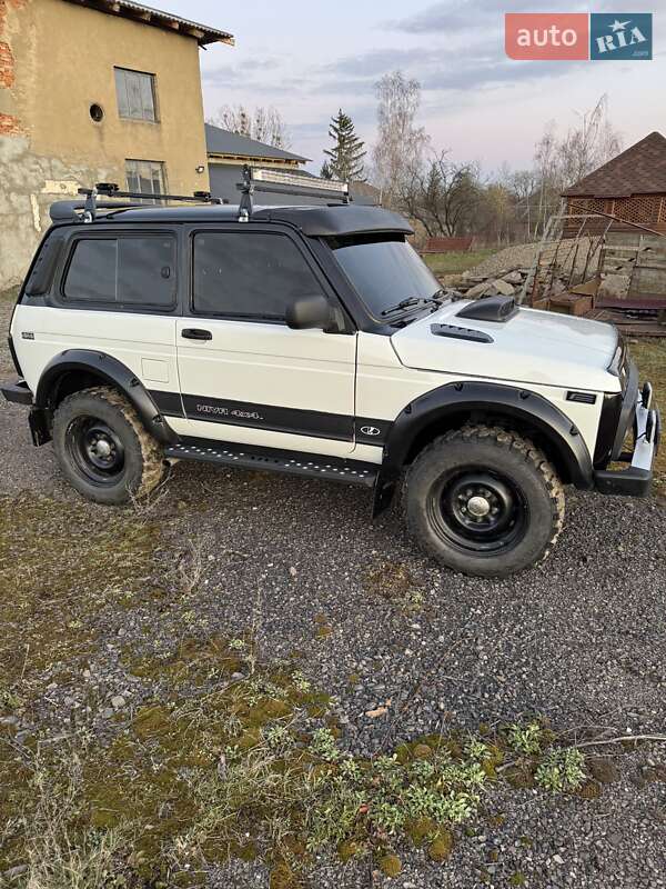 Внедорожник / Кроссовер ВАЗ / Lada 21214 / 4x4 2005 в Ужгороде