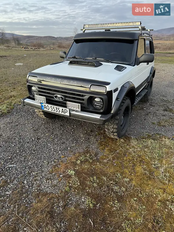 ВАЗ / Lada 21214 / 4x4 2005