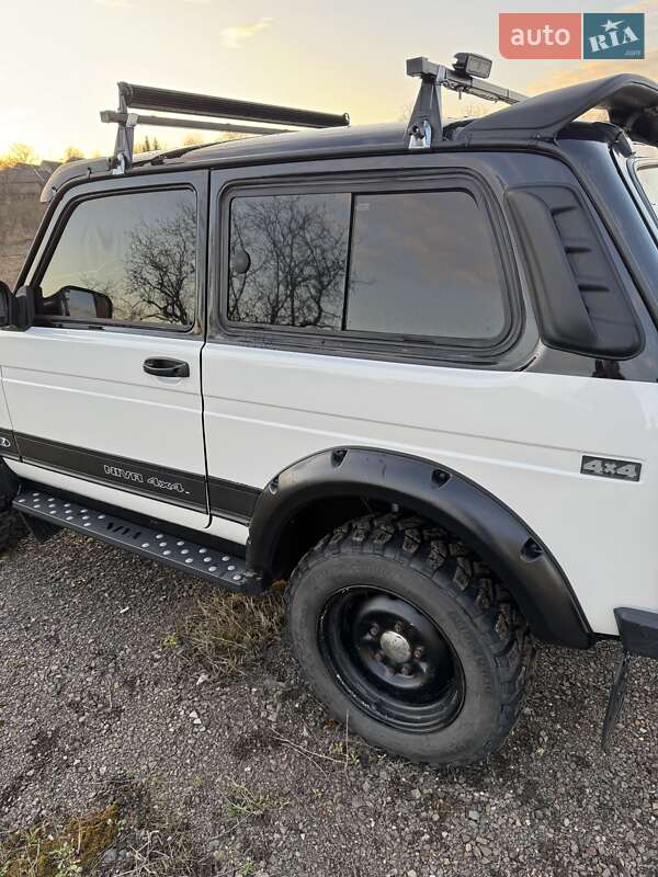 Внедорожник / Кроссовер ВАЗ / Lada 21214 / 4x4 2005 в Ужгороде