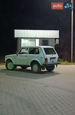 Позашляховик / Кросовер ВАЗ 21214 / 4x4 2007 в Путилі