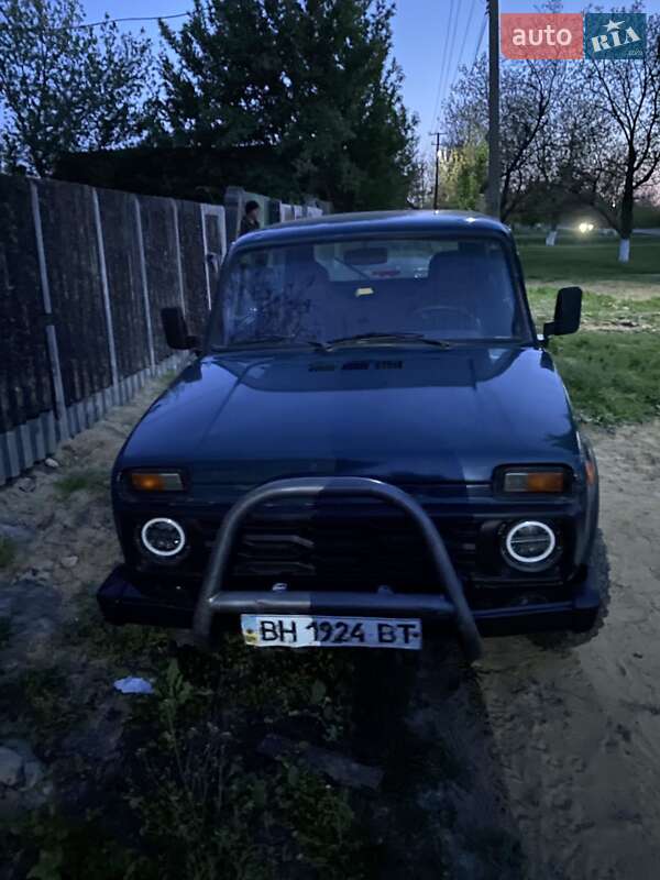 Позашляховик / Кросовер ВАЗ 21214 / 4x4 2008 в 