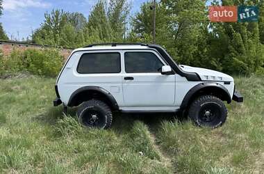 Позашляховик / Кросовер ВАЗ 21214 / 4x4 2008 в 