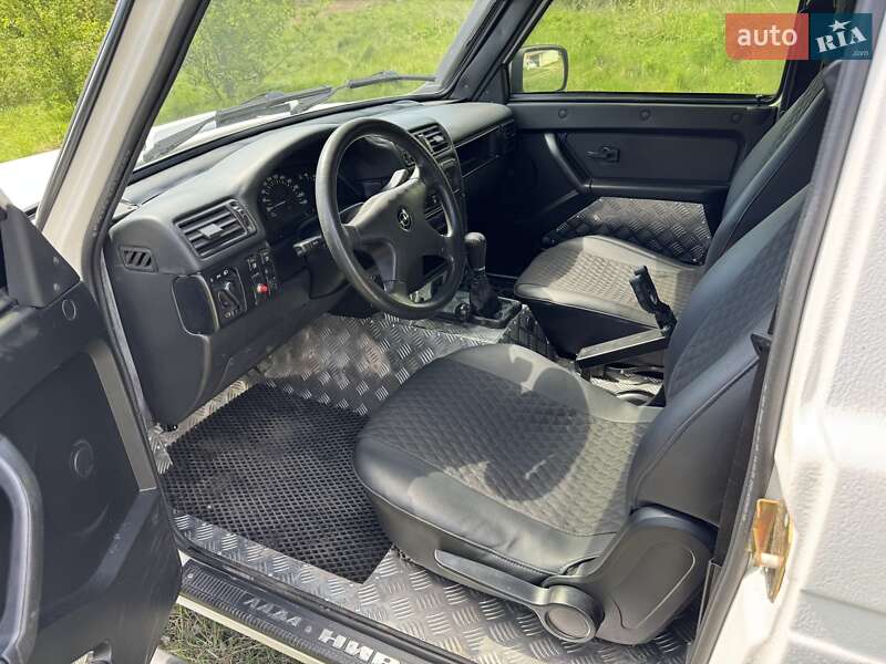 Позашляховик / Кросовер ВАЗ / Lada 21214 / 4x4 2008 в Умані