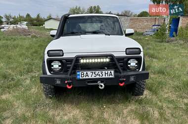 Позашляховик / Кросовер ВАЗ 21214 / 4x4 2008 в 