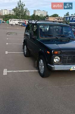 Внедорожник / Кроссовер ВАЗ 21214 / 4x4 2009 в 