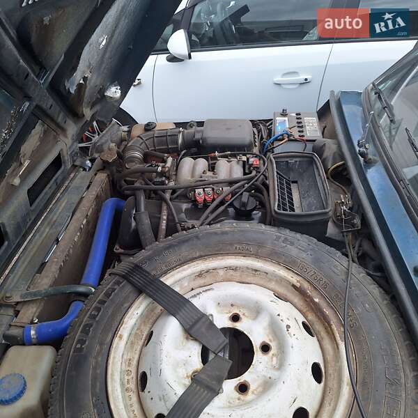 Внедорожник / Кроссовер ВАЗ / Lada 21214 / 4x4 2010 в Киеве