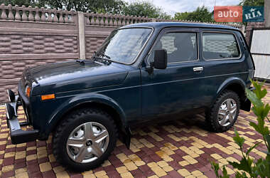 Позашляховик / Кросовер ВАЗ 21214 / 4x4 2008 в Малині