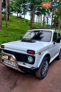 Внедорожник / Кроссовер ВАЗ 21214 / 4x4 2007 в Тростянце