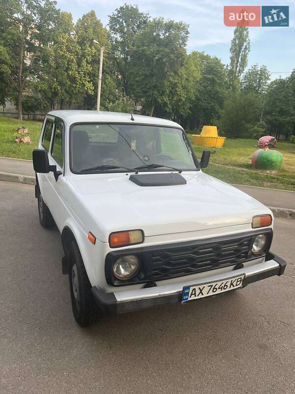 Внедорожник / Кроссовер ВАЗ / Lada 21214 / 4x4 2009 в Харькове фото 6 Внедорожник / Кроссовер ВАЗ / Lada 21214 / 4x4 2009 в Харькове