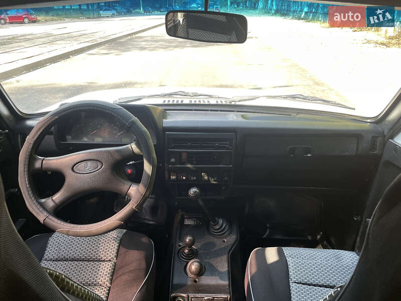Внедорожник / Кроссовер ВАЗ / Lada 21214 / 4x4 2015 в Днепре