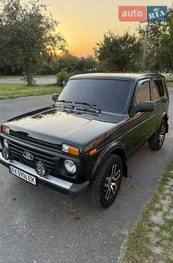 Внедорожник / Кроссовер ВАЗ / Lada 21214 / 4x4 2015 в 
