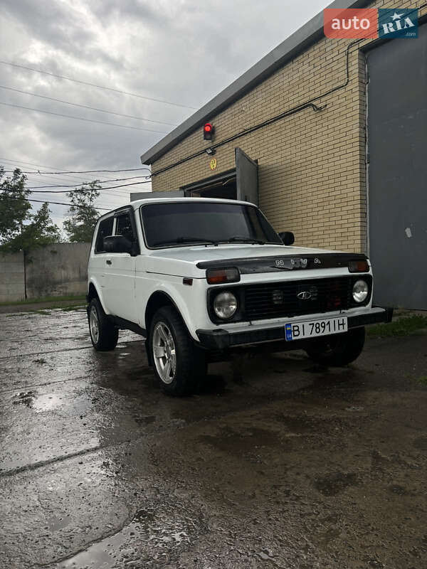Позашляховик / Кросовер ВАЗ / Lada 21214 / 4x4 2013 в Харкові