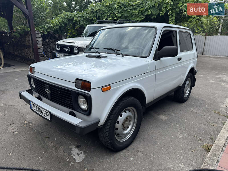 ВАЗ / Lada 21214 / 4x4 2015