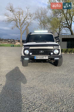Внедорожник / Кроссовер ВАЗ 21214 / 4x4 2008 в 