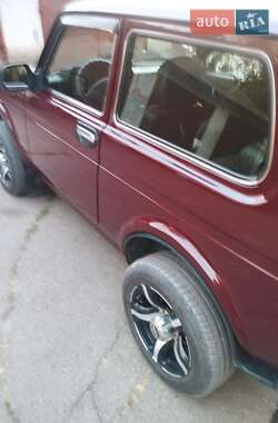 Внедорожник / Кроссовер ВАЗ 21214 / 4x4 2012 в  фото 3 Внедорожник / Кроссовер ВАЗ 21214 / 4x4 2012 в