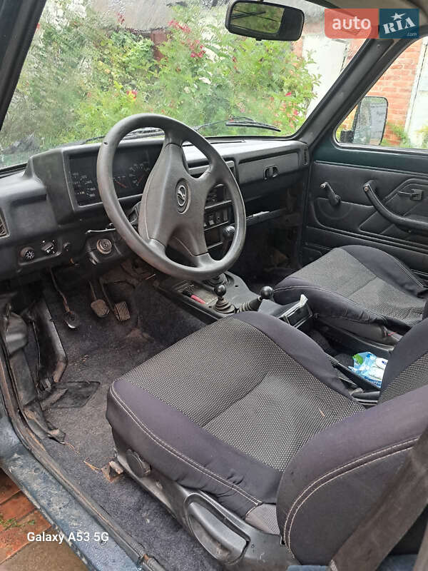 Внедорожник / Кроссовер ВАЗ / Lada 21214 / 4x4 2007 в Харькове