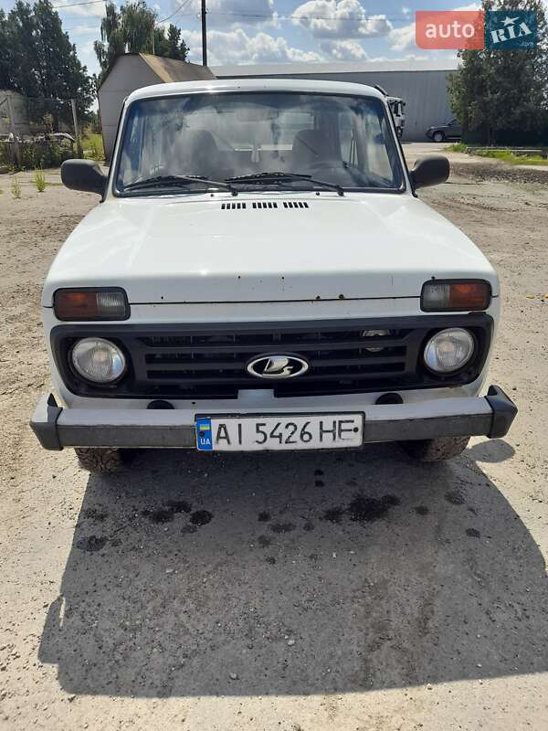 Позашляховик / Кросовер ВАЗ / Lada 21214 / 4x4 2017 в Макарові