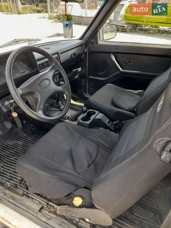 Позашляховик / Кросовер ВАЗ / Lada 21214 / 4x4 2017 в Макарові