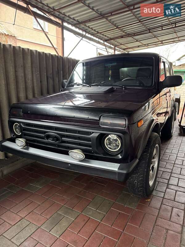 Позашляховик / Кросовер ВАЗ / Lada 21214 / 4x4 2010 в Краматорську