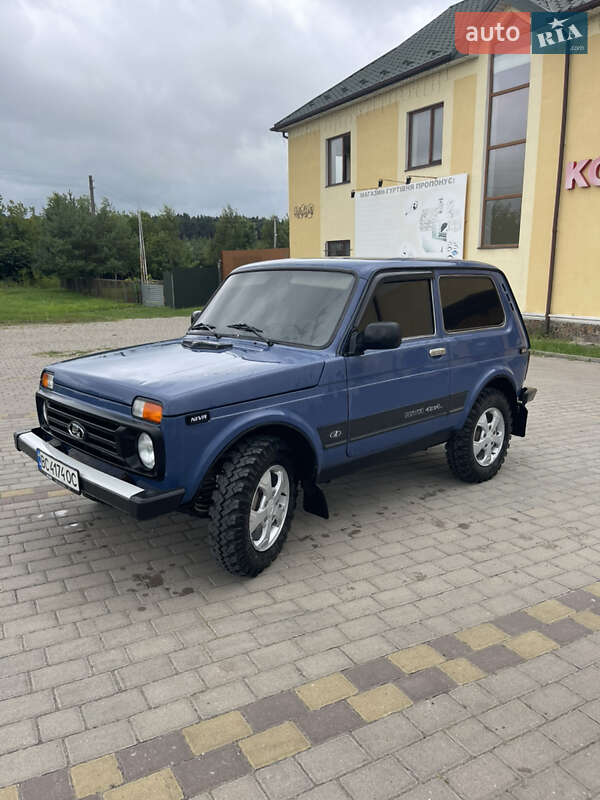 Внедорожник / Кроссовер ВАЗ / Lada 21214 / 4x4 2008 в Бродах