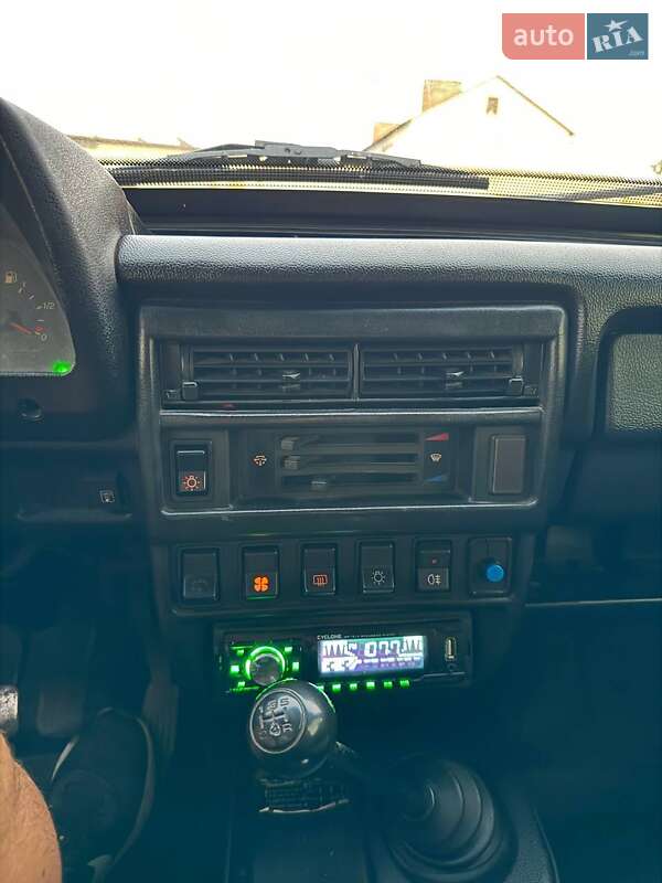 Позашляховик / Кросовер ВАЗ / Lada 21214 / 4x4 2012 в Чернігові