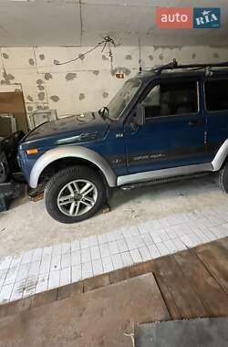 Внедорожник / Кроссовер ВАЗ 21214 / 4x4 2006 в 