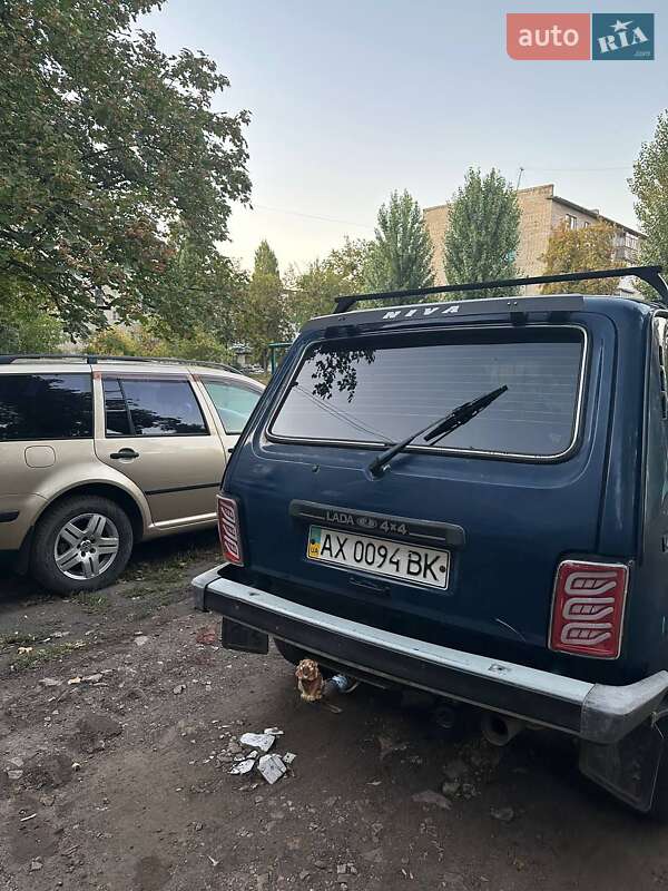 Внедорожник / Кроссовер ВАЗ / Lada 21214 / 4x4 2009 в Первомайске