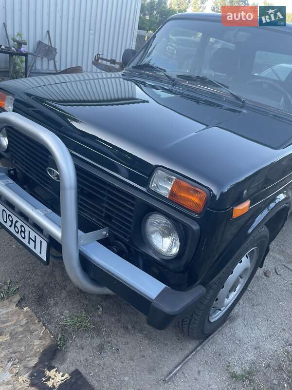 Внедорожник / Кроссовер ВАЗ / Lada 21214 / 4x4 2012 в Александровке