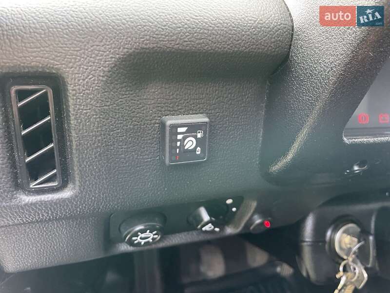 Позашляховик / Кросовер ВАЗ / Lada 21214 / 4x4 2012 в Миргороді