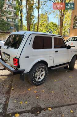 Внедорожник / Кроссовер ВАЗ 21214 / 4x4 2007 в  фото 8 Внедорожник / Кроссовер ВАЗ 21214 / 4x4 2007 в