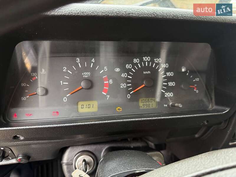 Позашляховик / Кросовер ВАЗ / Lada 21214 / 4x4 2013 в Радомишлі фото 6 Позашляховик / Кросовер ВАЗ / Lada 21214 / 4x4 2013 в Радомишлі