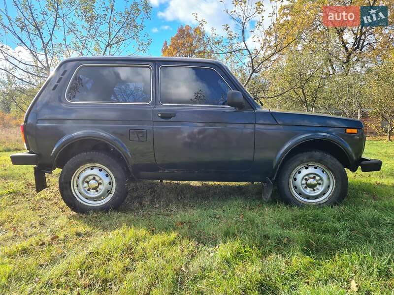 Внедорожник / Кроссовер ВАЗ / Lada 21214 / 4x4 2015 в Львове