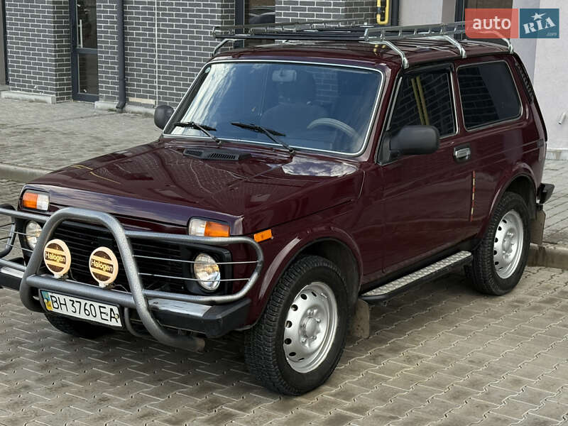 Позашляховик / Кросовер ВАЗ / Lada 21214 / 4x4 2011 в Одесі