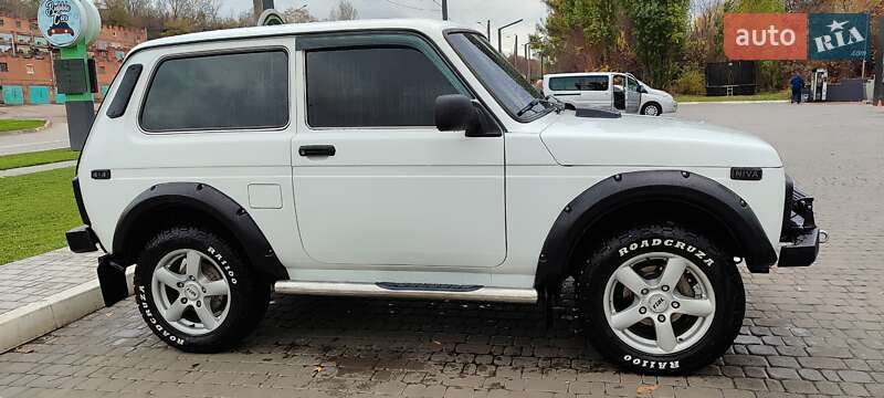Позашляховик / Кросовер ВАЗ / Lada 21214 / 4x4 2011 в Харкові