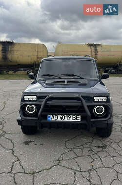 Позашляховик / Кросовер ВАЗ 21214 / 4x4 2003 в Вінниці Позашляховик / Кросовер ВАЗ 21214 / 4x4 2003 в Вінниці