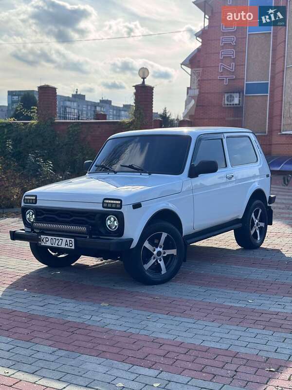 Позашляховик / Кросовер ВАЗ / Lada 21214 / 4x4 2011 в Запоріжжі