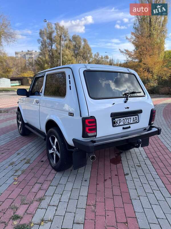 Позашляховик / Кросовер ВАЗ / Lada 21214 / 4x4 2011 в Запоріжжі