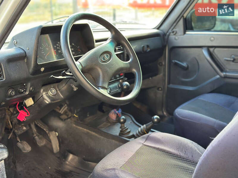 Позашляховик / Кросовер ВАЗ / Lada 21214 / 4x4 2011 в Дніпрі фото 10 Позашляховик / Кросовер ВАЗ / Lada 21214 / 4x4 2011 в Дніпрі