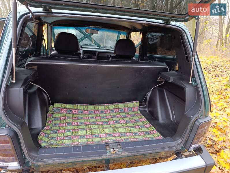 Позашляховик / Кросовер ВАЗ / Lada 21214 / 4x4 2008 в Умані