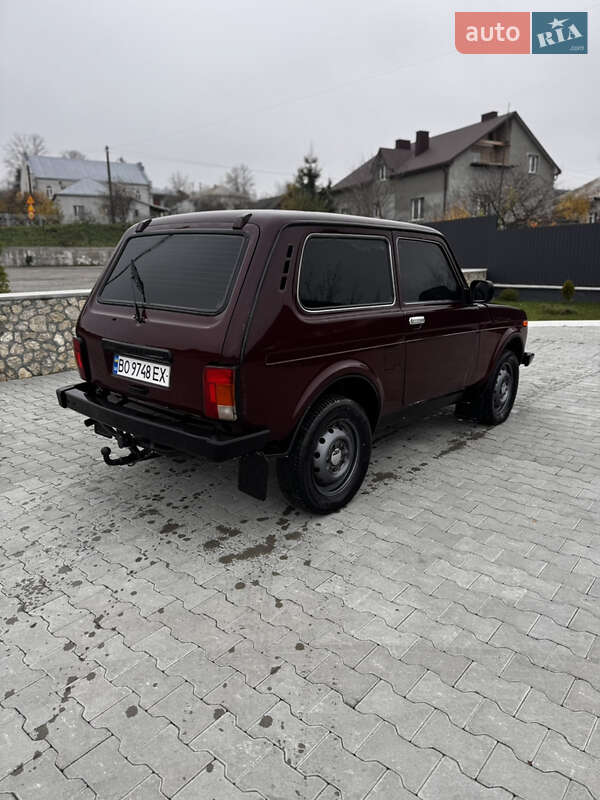 Внедорожник / Кроссовер ВАЗ / Lada 21214 / 4x4 2014 в Подволочиске
