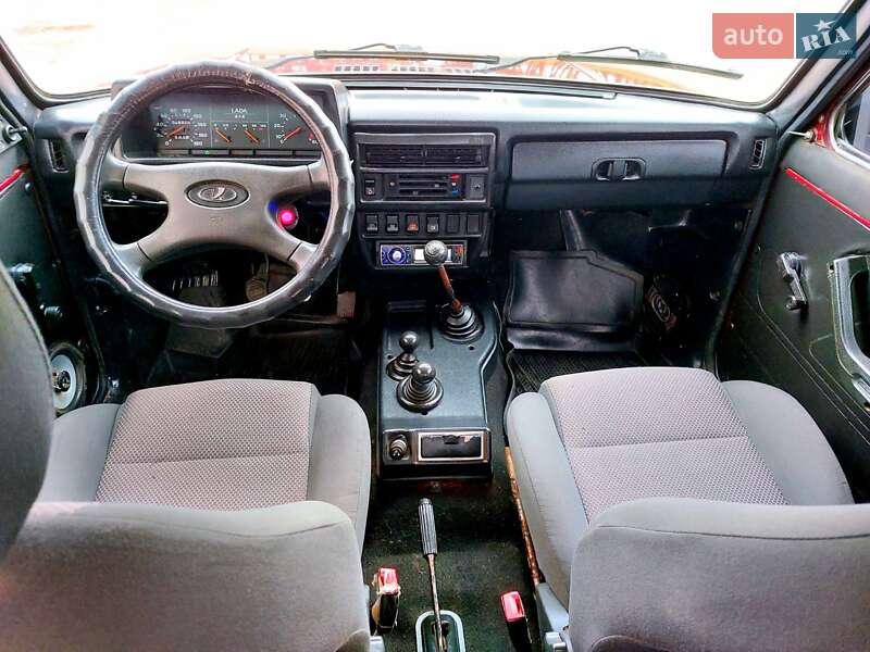 Позашляховик / Кросовер ВАЗ / Lada 21214 / 4x4 2006 в Тростянці