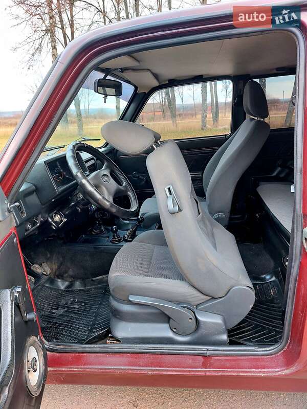 Позашляховик / Кросовер ВАЗ / Lada 21214 / 4x4 2006 в Тростянці