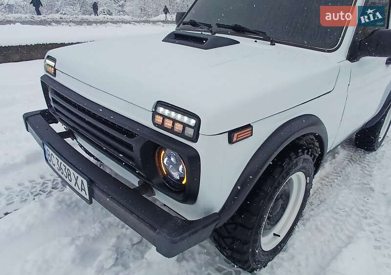 Позашляховик / Кросовер ВАЗ / Lada 21214 / 4x4 2012 в Трускавці