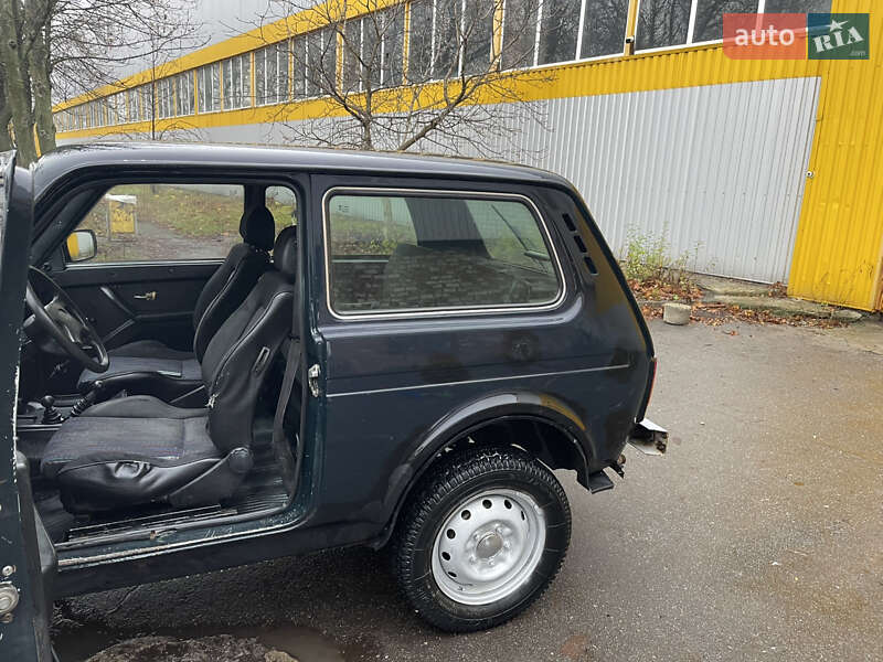 Позашляховик / Кросовер ВАЗ / Lada 21214 / 4x4 2012 в Вінниці