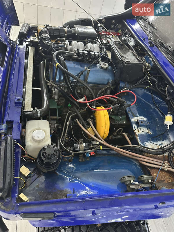 Внедорожник / Кроссовер ВАЗ / Lada 21214 / 4x4 2005 в Чугуеве