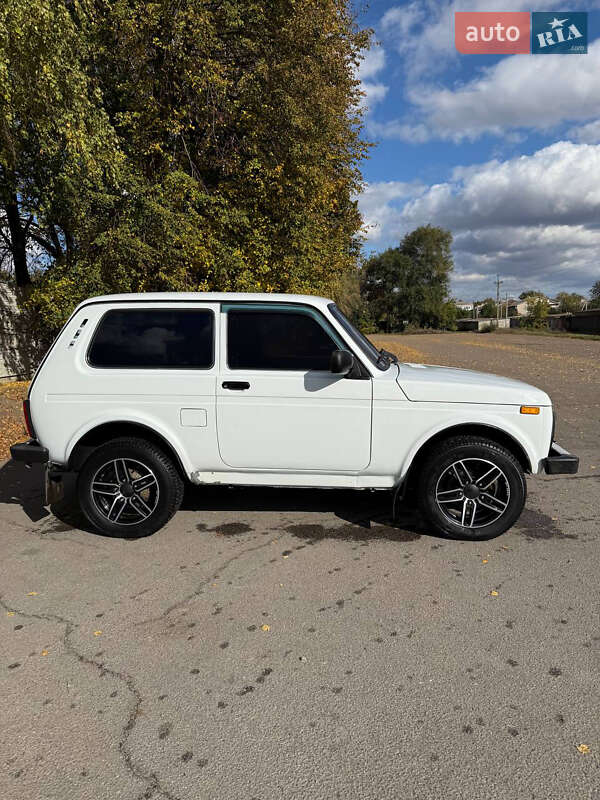 Позашляховик / Кросовер ВАЗ / Lada 21214 / 4x4 2012 в Дніпрі фото 2 Позашляховик / Кросовер ВАЗ / Lada 21214 / 4x4 2012 в Дніпрі