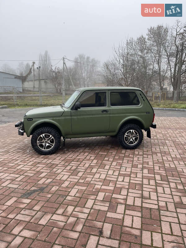 Внедорожник / Кроссовер ВАЗ / Lada 21214 / 4x4 2012 в Знаменке