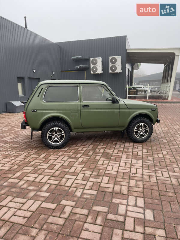 Внедорожник / Кроссовер ВАЗ / Lada 21214 / 4x4 2012 в Знаменке