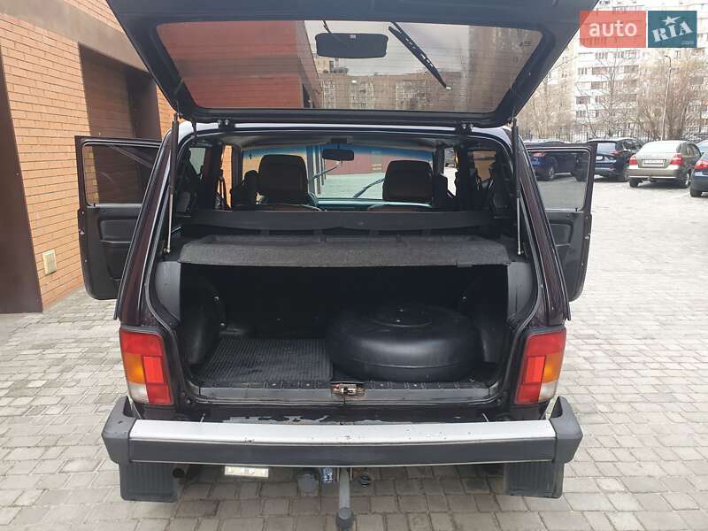 Позашляховик / Кросовер ВАЗ / Lada 21214 / 4x4 2015 в Черкасах