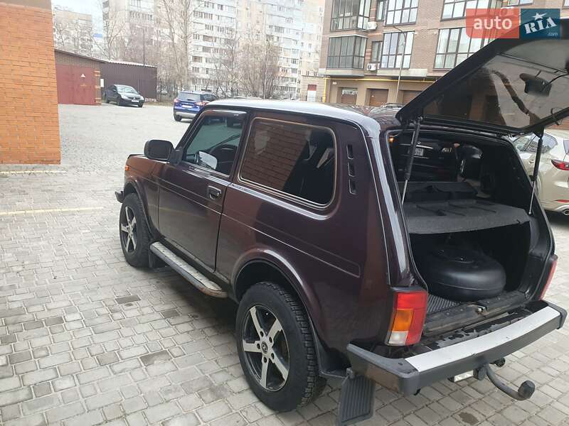 Позашляховик / Кросовер ВАЗ / Lada 21214 / 4x4 2015 в Черкасах